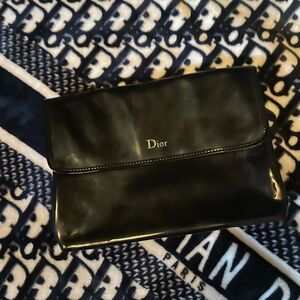 Gucci make bag